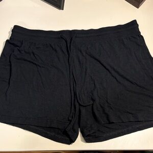 Gilligan & O'Malley Black Women's pull on Shorts M
